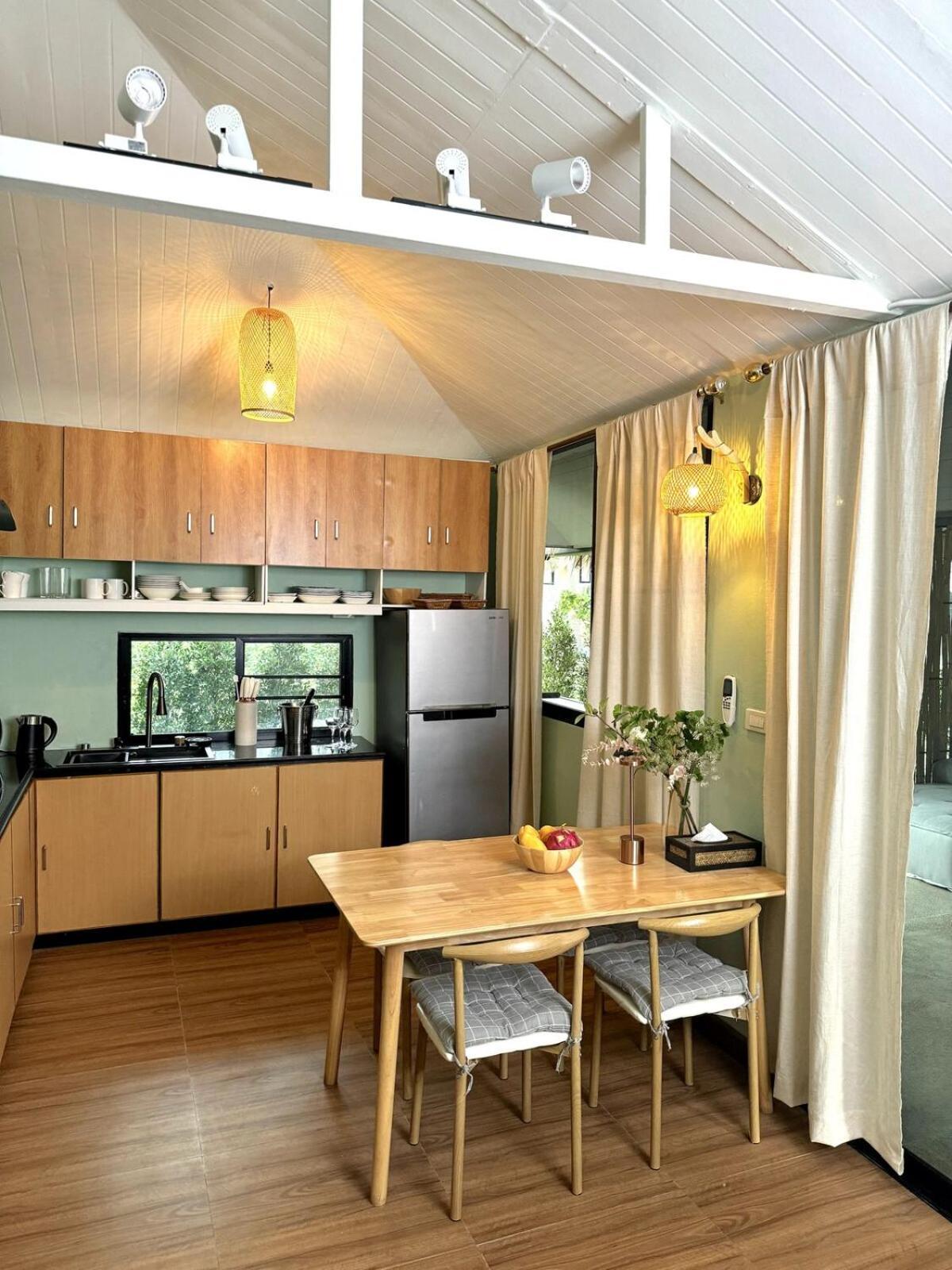 Bohemian Escape Villa Chaloklum Eksteriør bilde